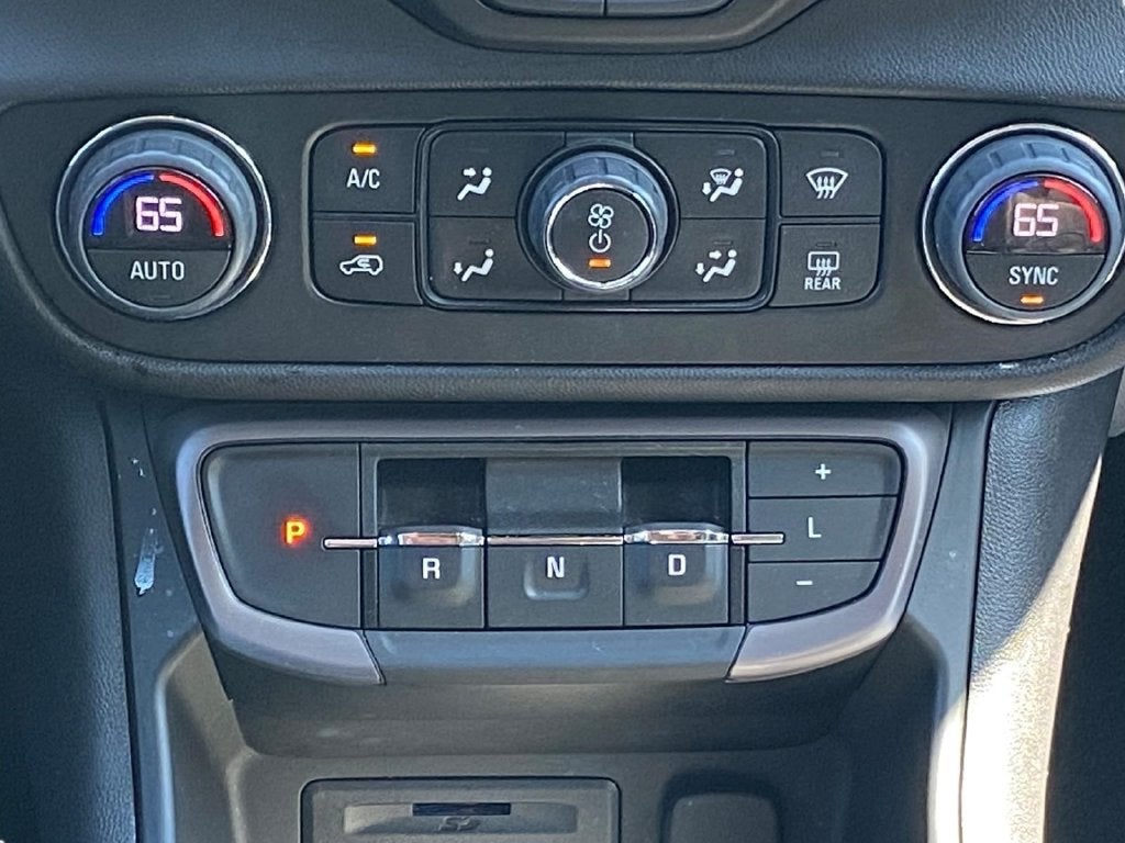2023 GMC Terrain AT4