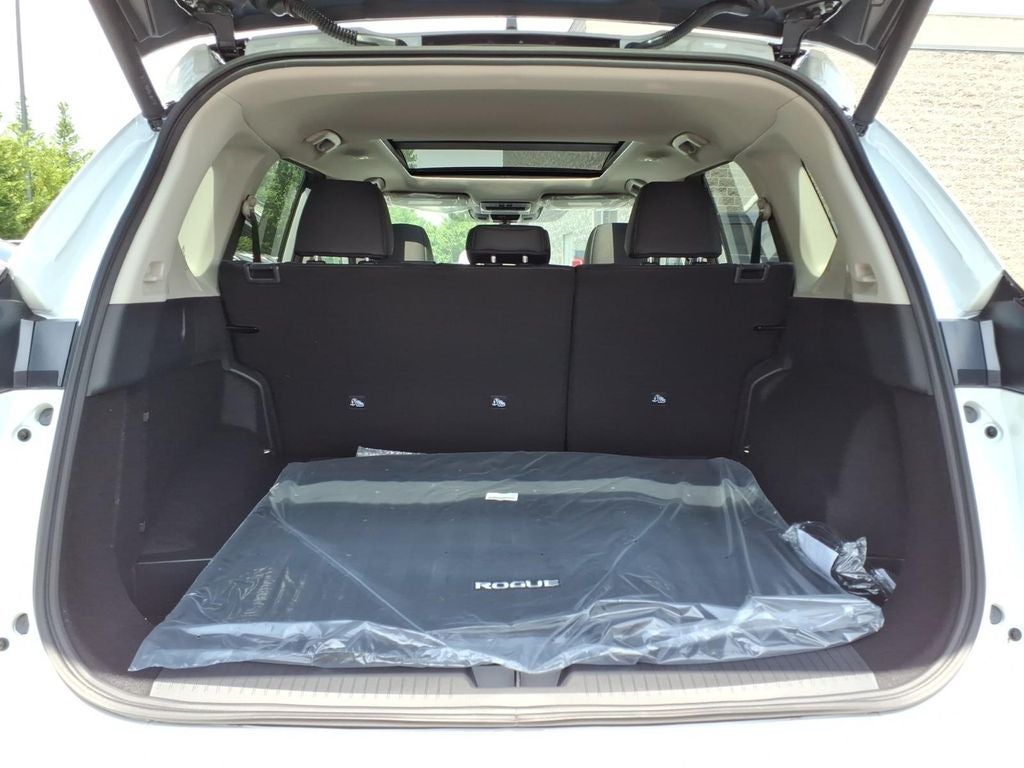 2026 Nissan Rogue Dark Armor™