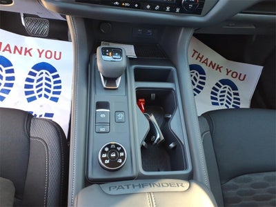 2025 Nissan Pathfinder S