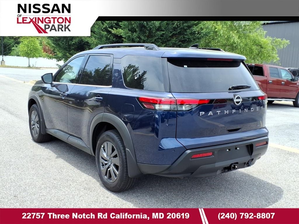 2026 Nissan Pathfinder SV