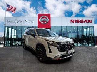 2026 Nissan Pathfinder Rock Creek®