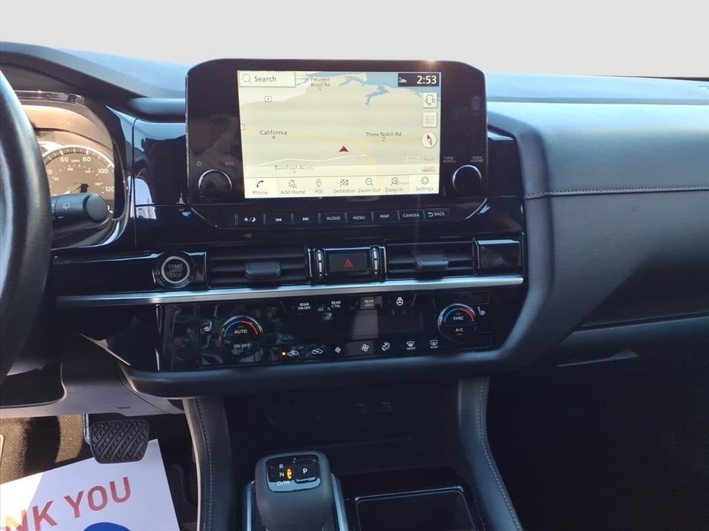 2023 Nissan Pathfinder SL ONE OWNER!!