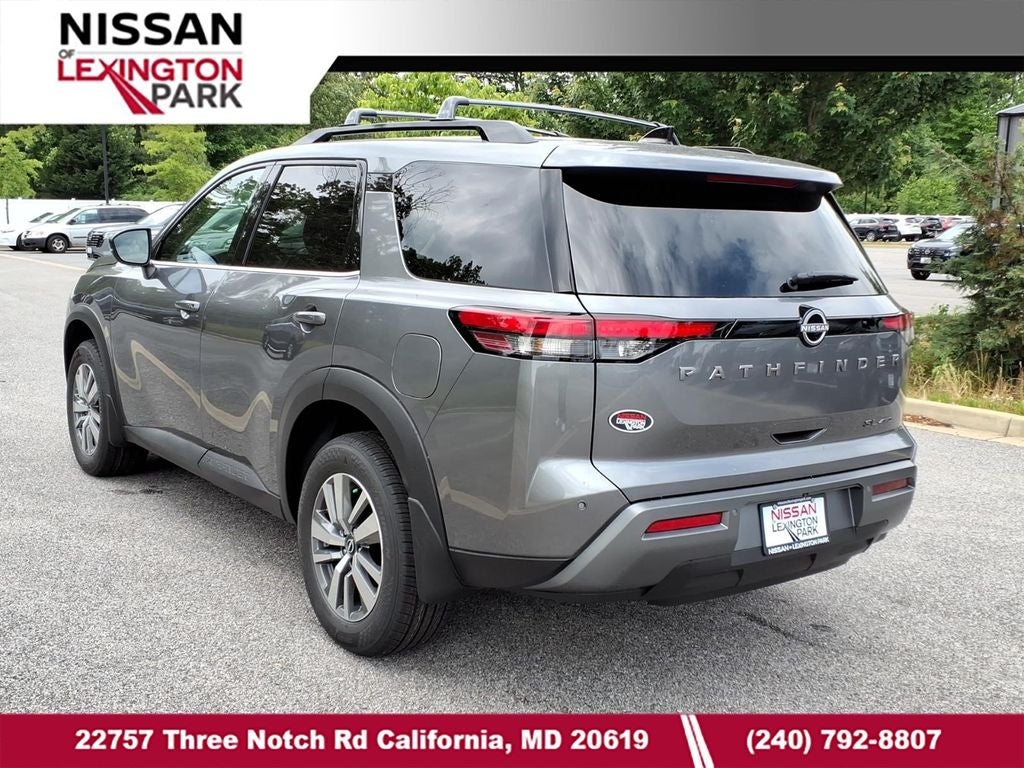 2026 Nissan Pathfinder SL
