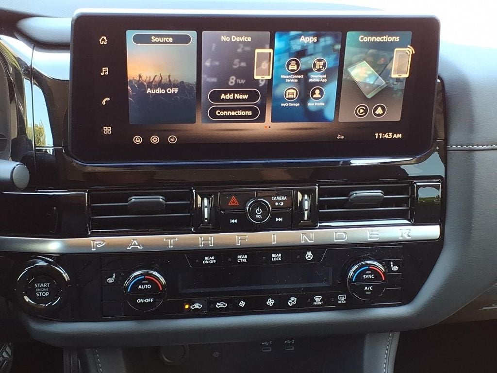 2026 Nissan Pathfinder SL