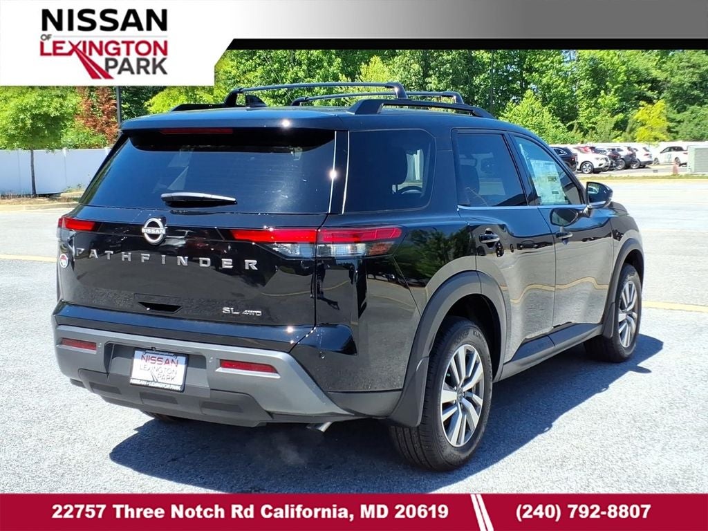2026 Nissan Pathfinder SL