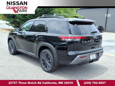 2026 Nissan Pathfinder SL