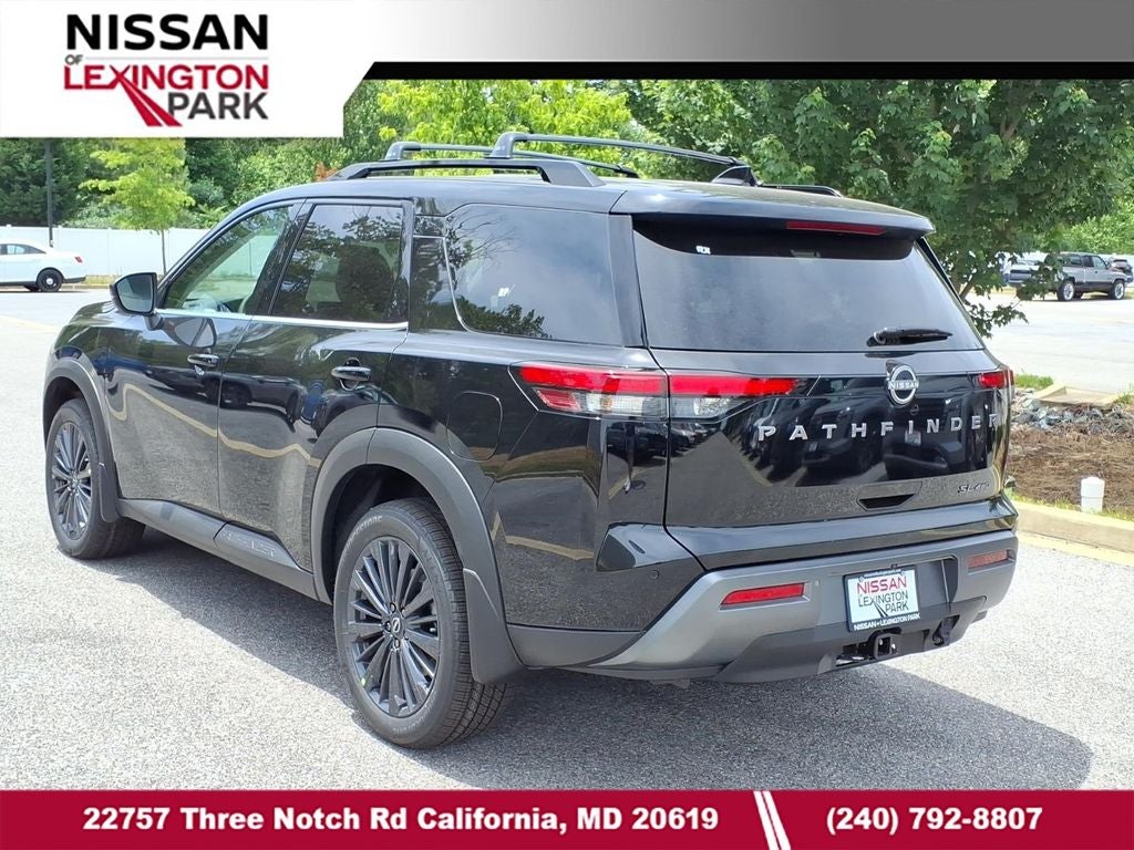 2026 Nissan Pathfinder SL