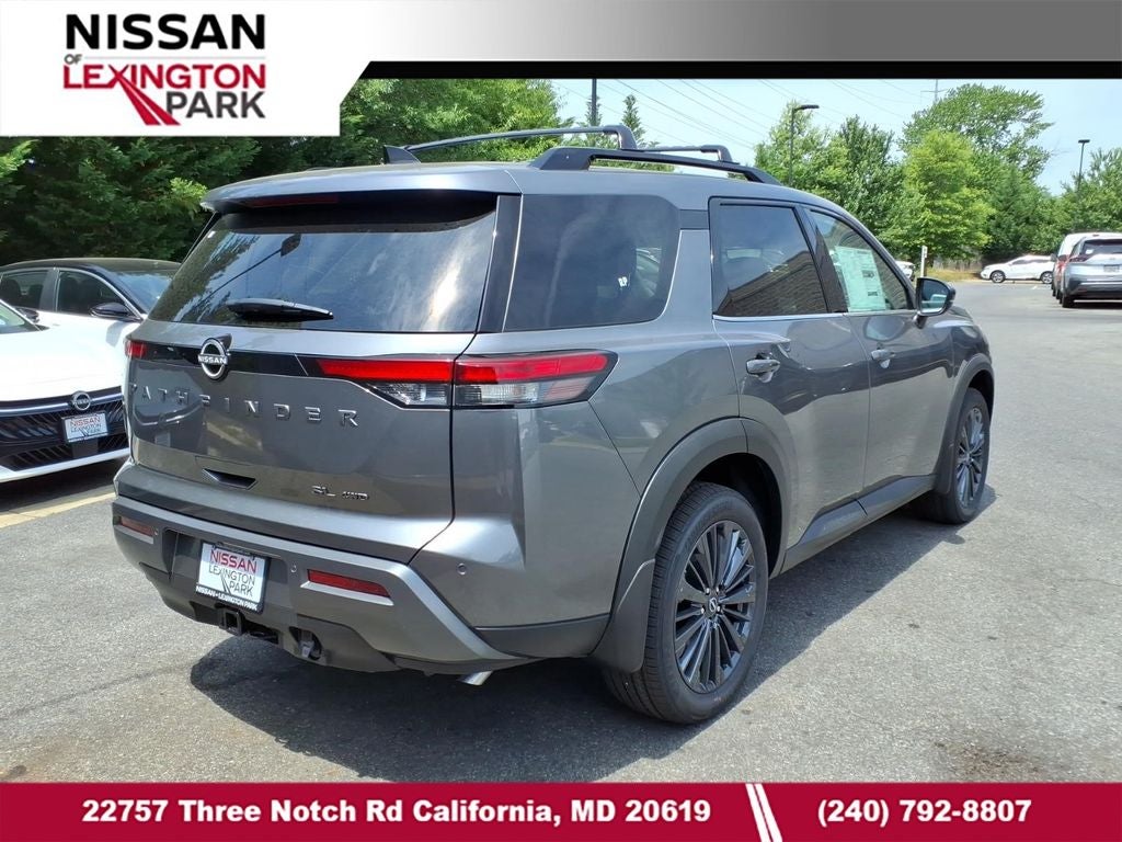 2026 Nissan Pathfinder SL