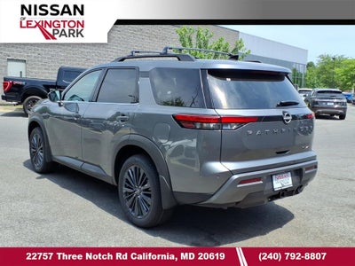 2026 Nissan Pathfinder SL