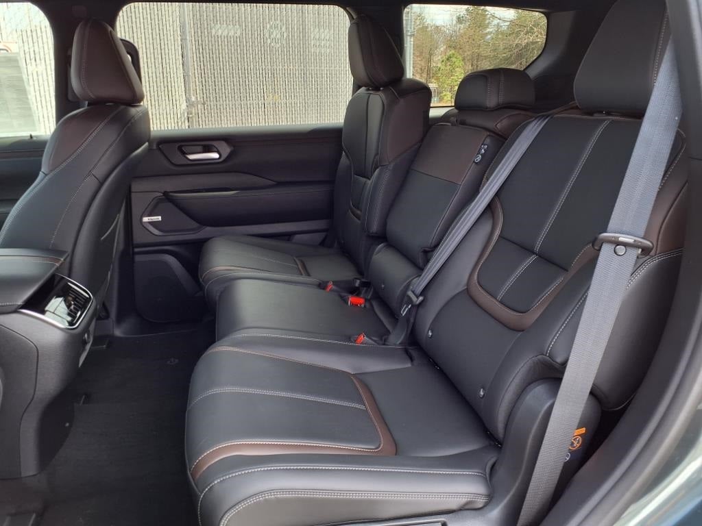 2025 Nissan Armada SL