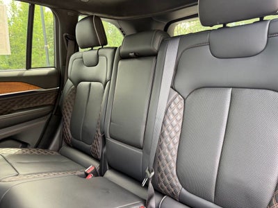 2022 Jeep Grand Cherokee Summit Reserve