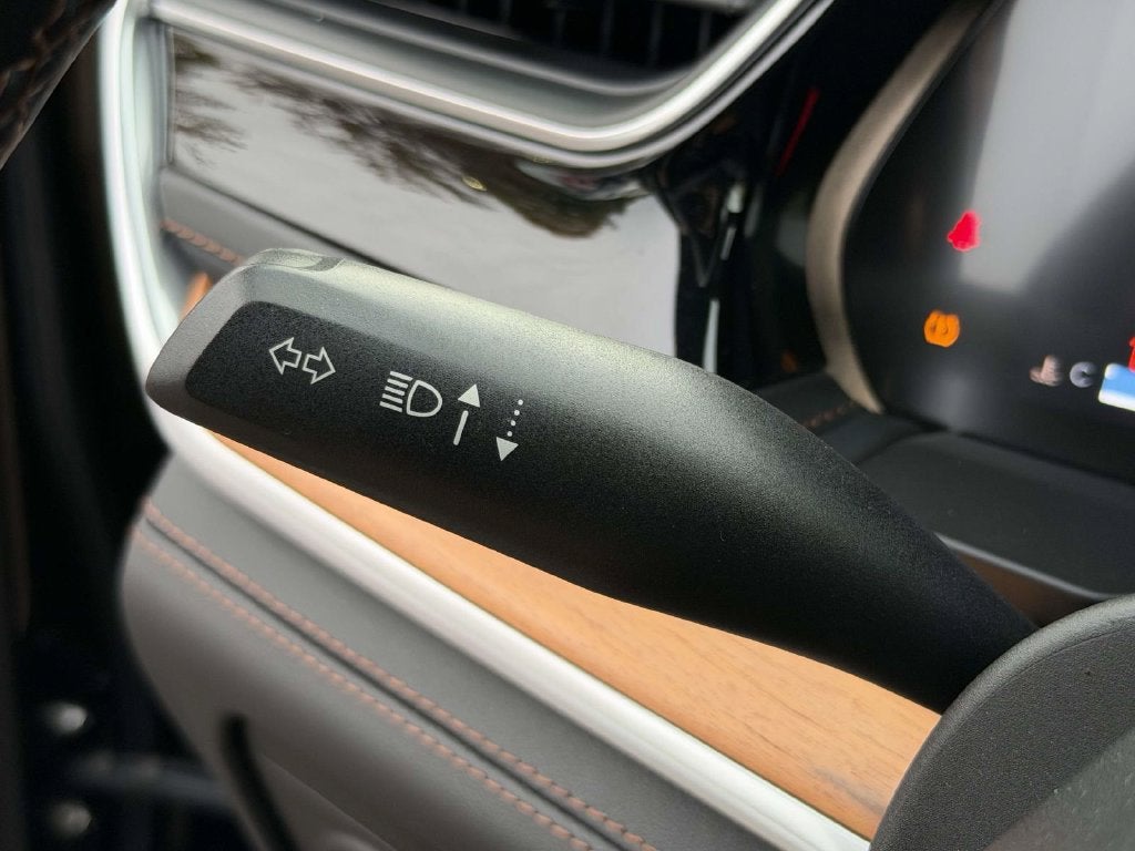 2022 Jeep Grand Cherokee Summit Reserve