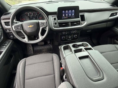 2022 Chevrolet Suburban 4dr 4x4