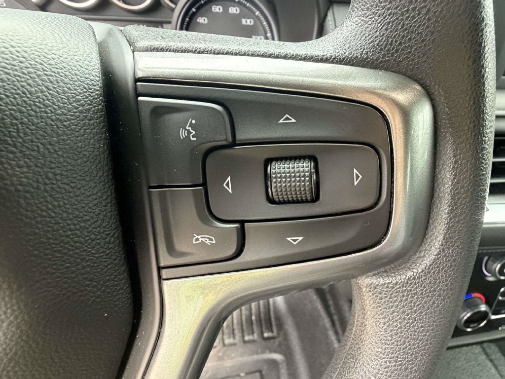 2022 Chevrolet Suburban 4dr 4x4