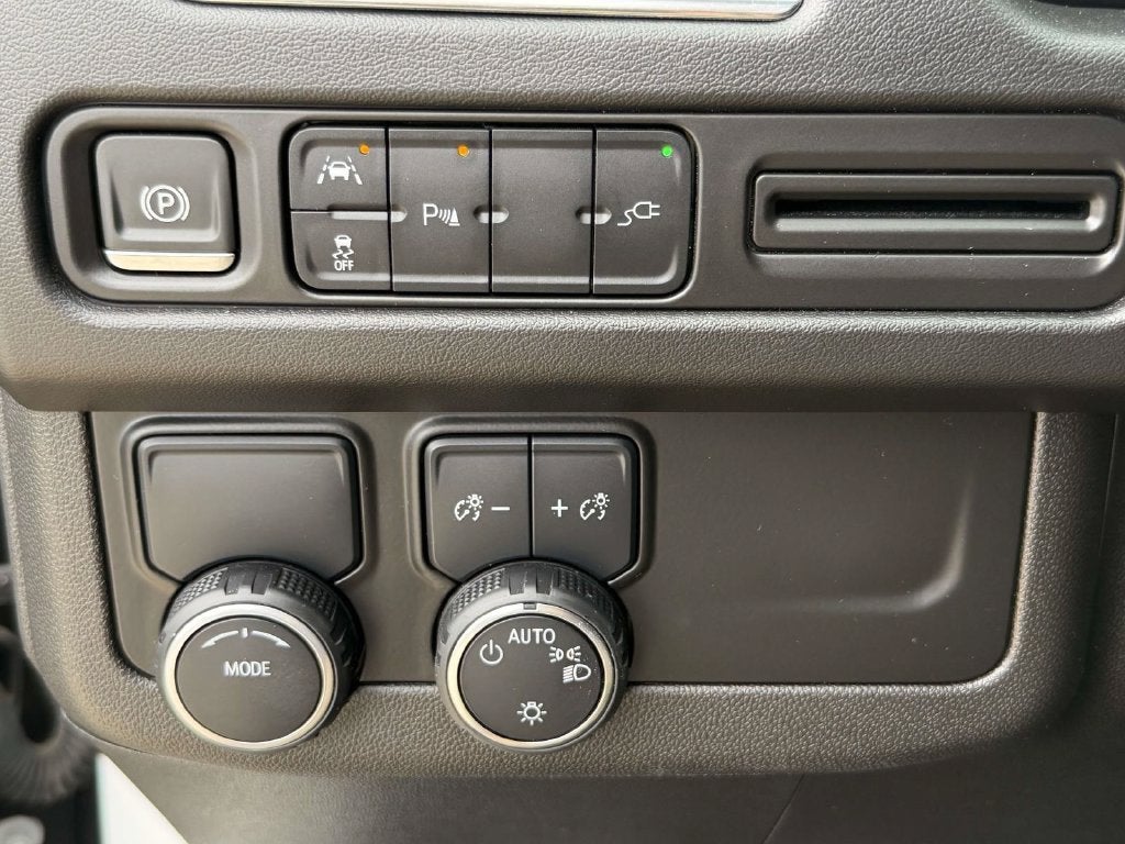 2022 Chevrolet Suburban 4dr 4x4