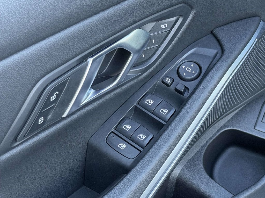 2024 BMW 3 Series 330i xDrive