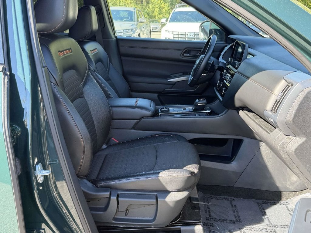 2025 Nissan Pathfinder Rock Creek