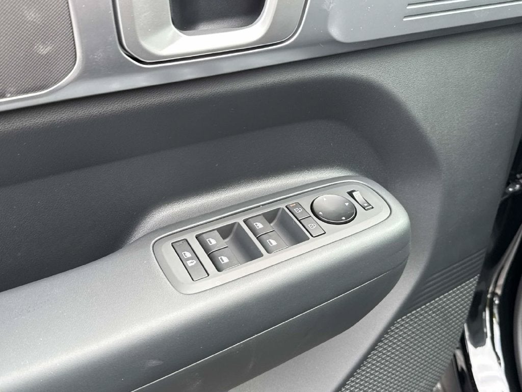 2027 Hyundai Santa Fe SE