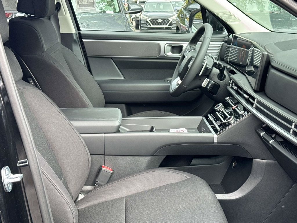 2027 Hyundai Santa Fe SE