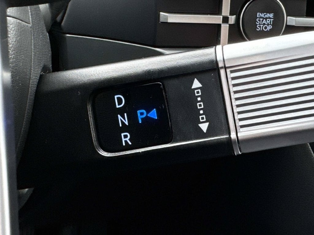 2027 Hyundai Santa Fe SE