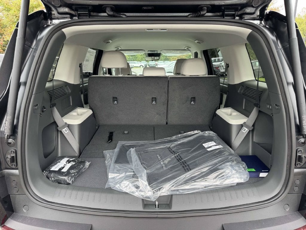 2027 Hyundai Santa Fe SE