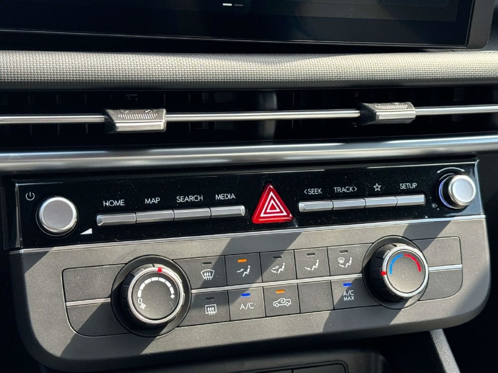 2027 Hyundai Santa Cruz SE