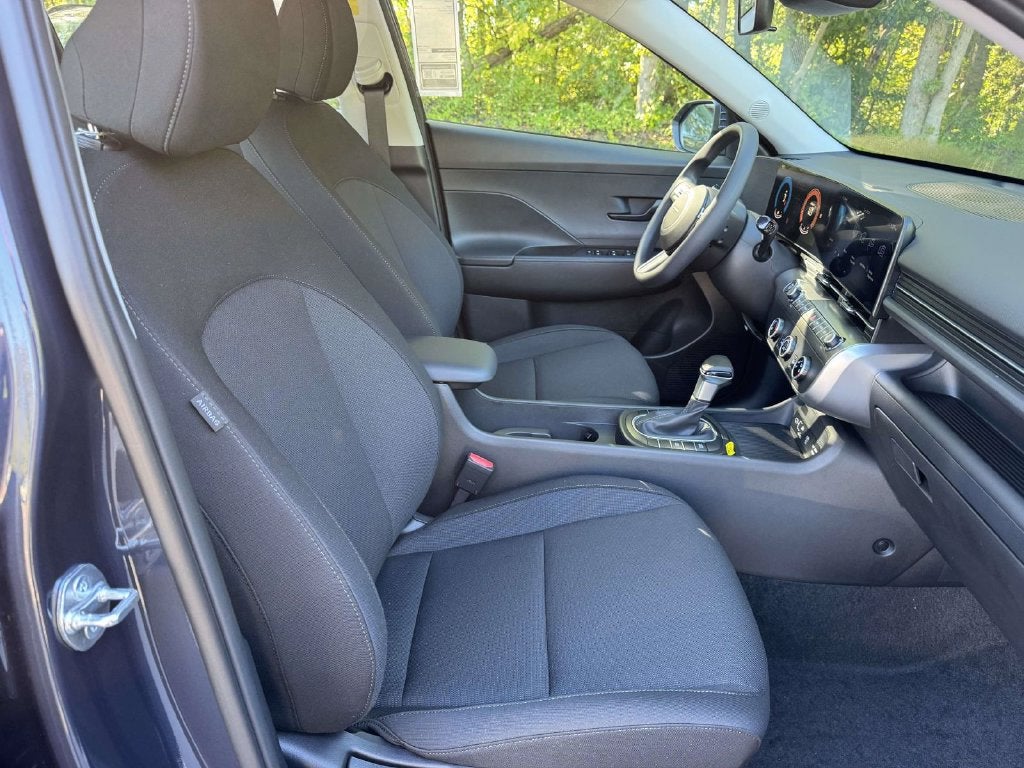 2027 Hyundai Kona SE
