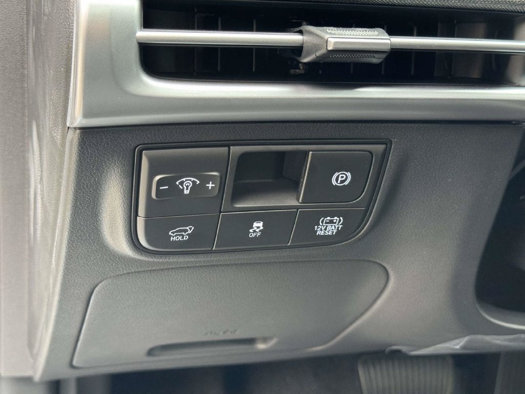 2026 Hyundai Tucson Hybrid Night