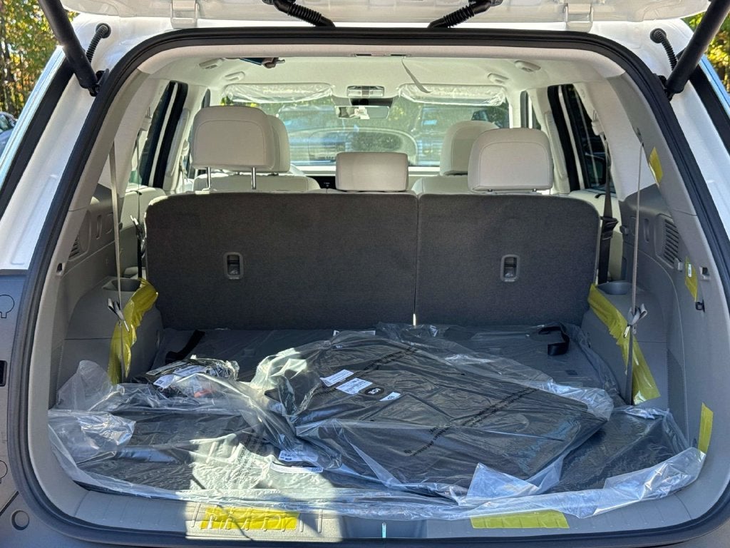 2027 Hyundai Palisade SEL 8 Passenger