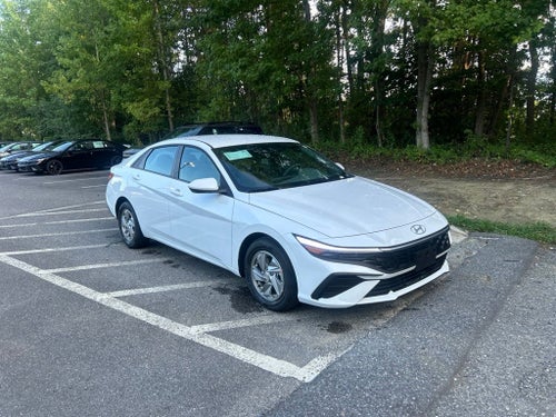 2026 Hyundai Elantra SE