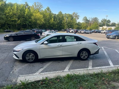 2026 Hyundai Elantra SE
