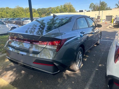 2026 Hyundai Elantra SE