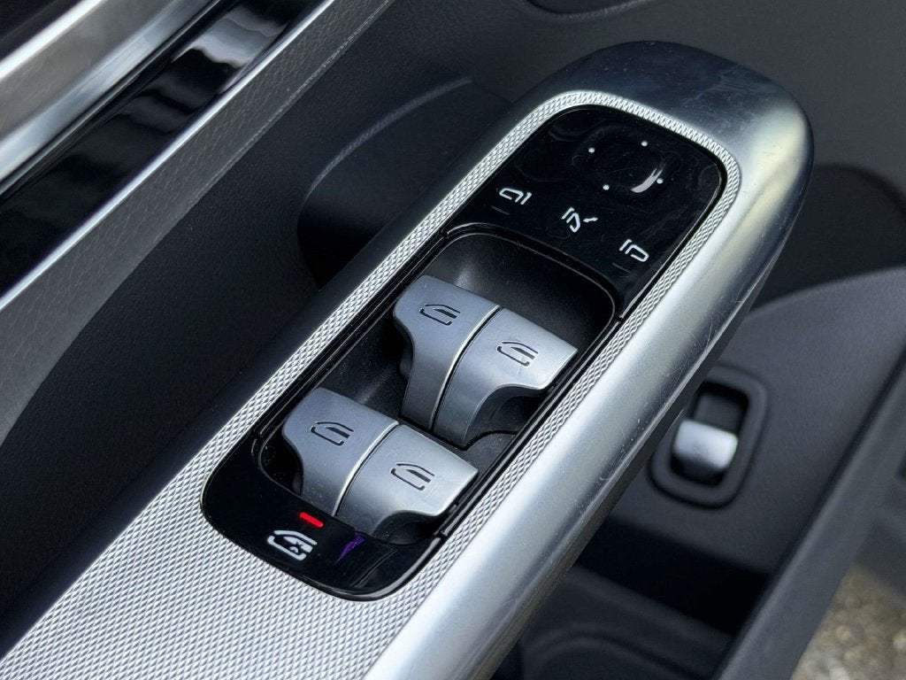 2024 Mercedes-Benz GLC GLC 300