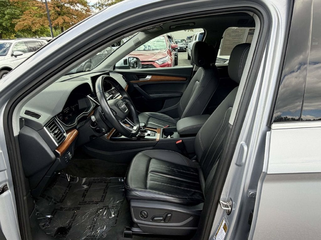 2023 Audi Q5 45 S line Premium quattro