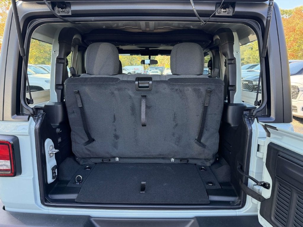 2027 Jeep Wrangler WRANGLER 2-DOOR SPORT