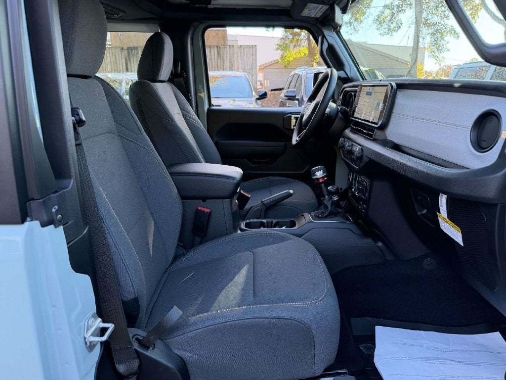 2027 Jeep Wrangler WRANGLER 2-DOOR SPORT