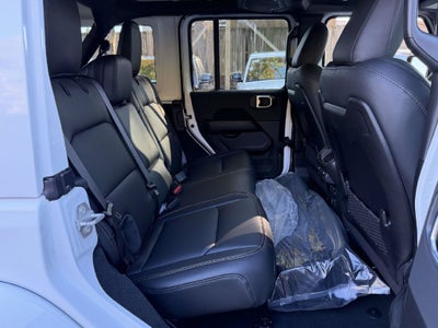 2027 Jeep Wrangler WRANGLER 4-DOOR SAHARA