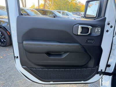 2027 Jeep Wrangler WRANGLER 4-DOOR SAHARA