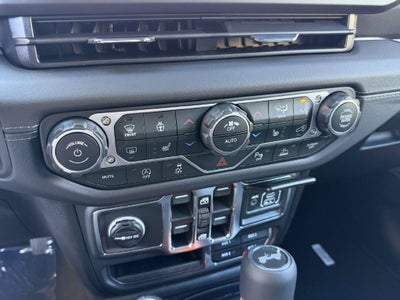 2027 Jeep Wrangler WRANGLER 4-DOOR SAHARA