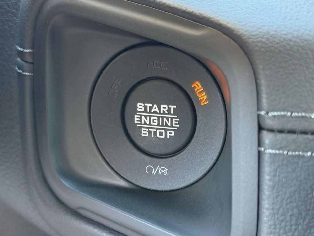 2027 Jeep Wrangler WRANGLER 4-DOOR SAHARA