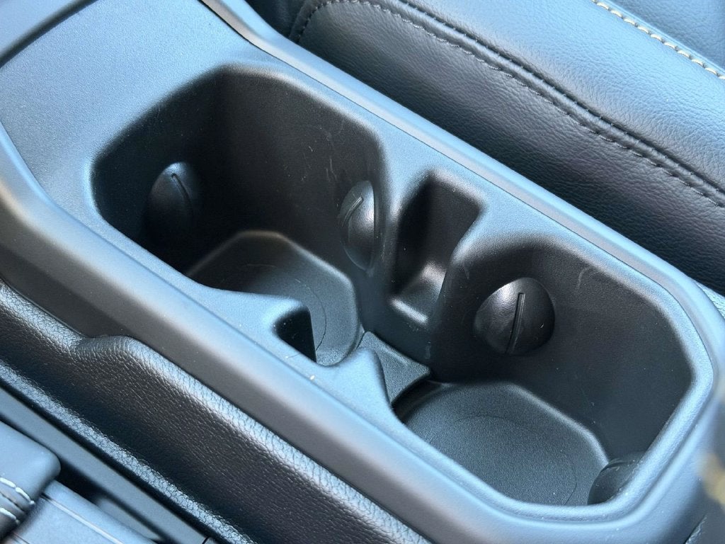 2027 Jeep Wrangler WRANGLER 4-DOOR SAHARA