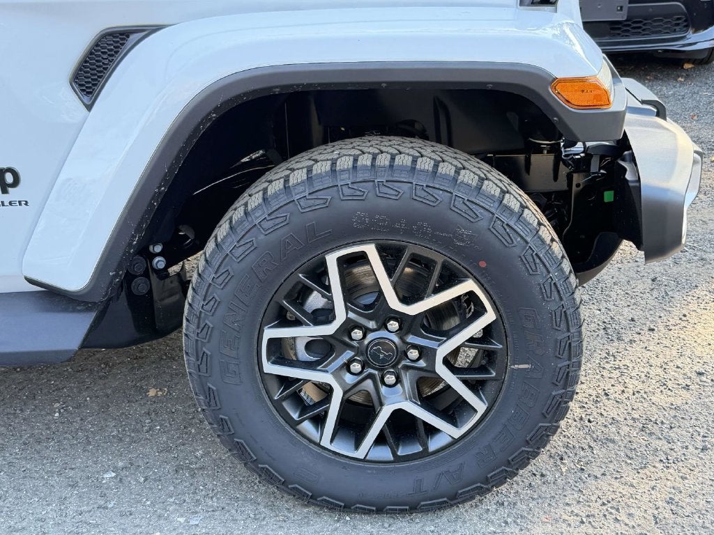 2027 Jeep Wrangler WRANGLER 4-DOOR SAHARA