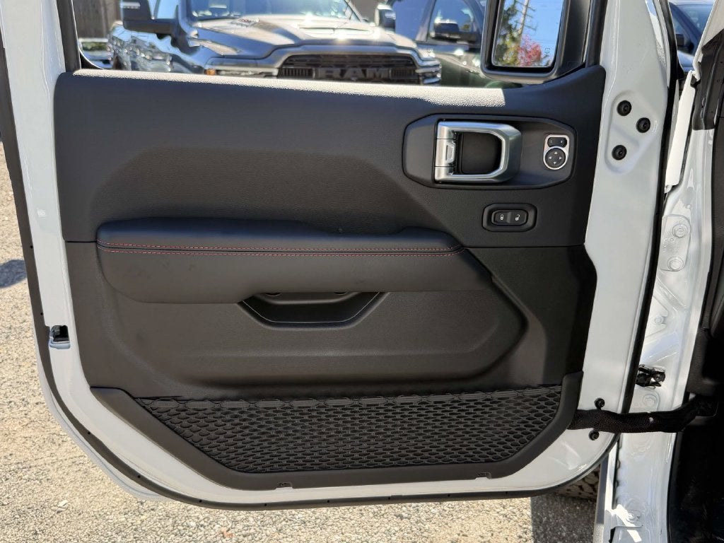 2027 Jeep Wrangler WRANGLER 4-DOOR RUBICON