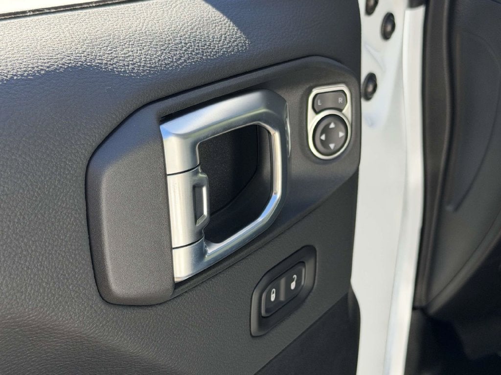 2027 Jeep Wrangler WRANGLER 4-DOOR RUBICON