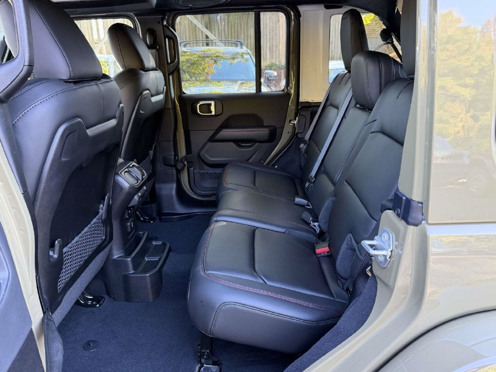 2027 Jeep Wrangler WRANGLER 4-DOOR RUBICON