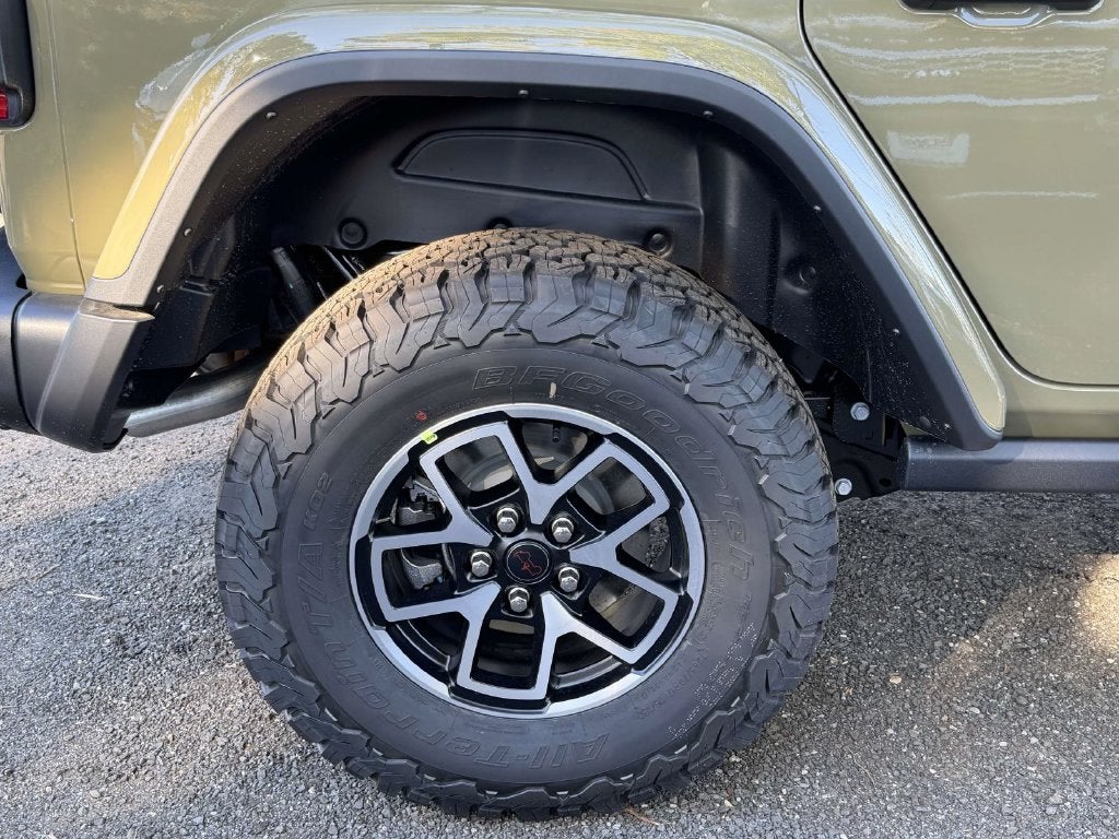2027 Jeep Wrangler WRANGLER 4-DOOR RUBICON