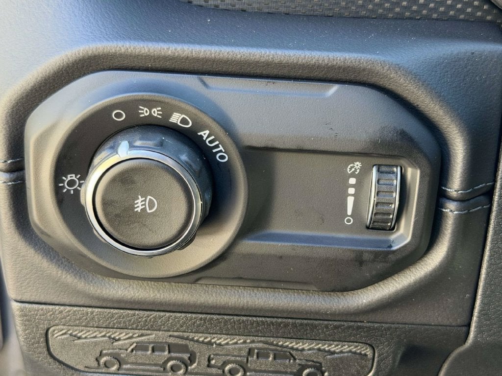 2027 Jeep Wrangler WRANGLER 4-DOOR RUBICON