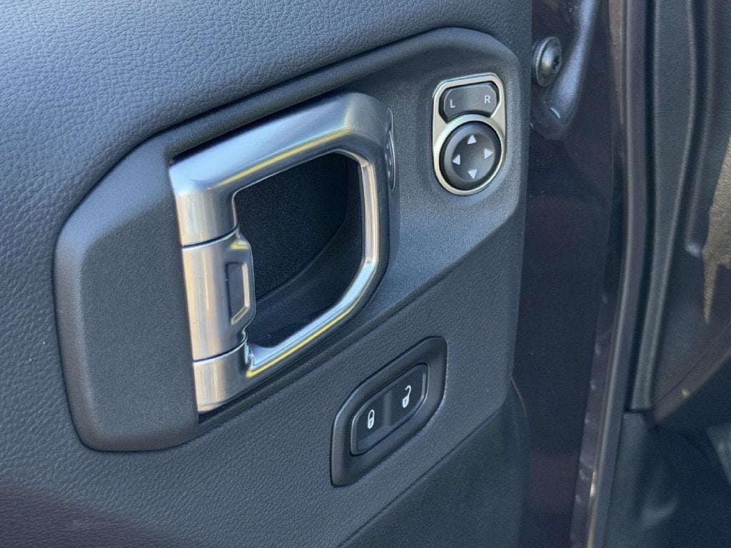 2027 Jeep Wrangler WRANGLER 4-DOOR RUBICON