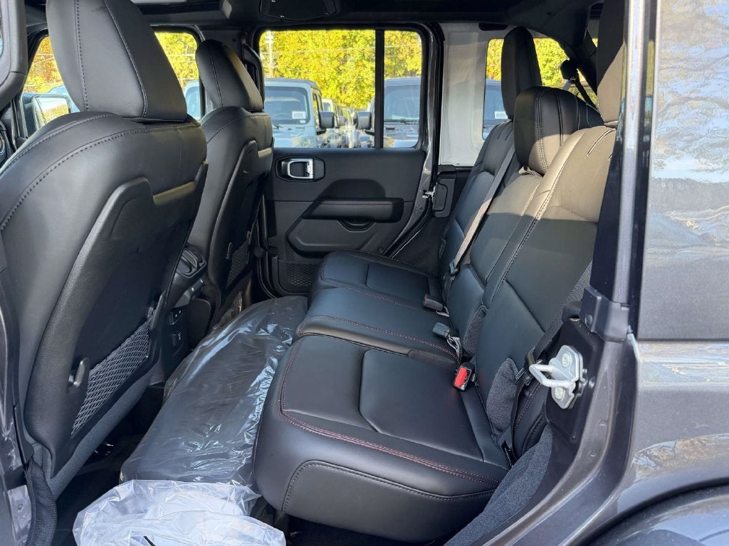 2027 Jeep Wrangler WRANGLER 4-DOOR RUBICON