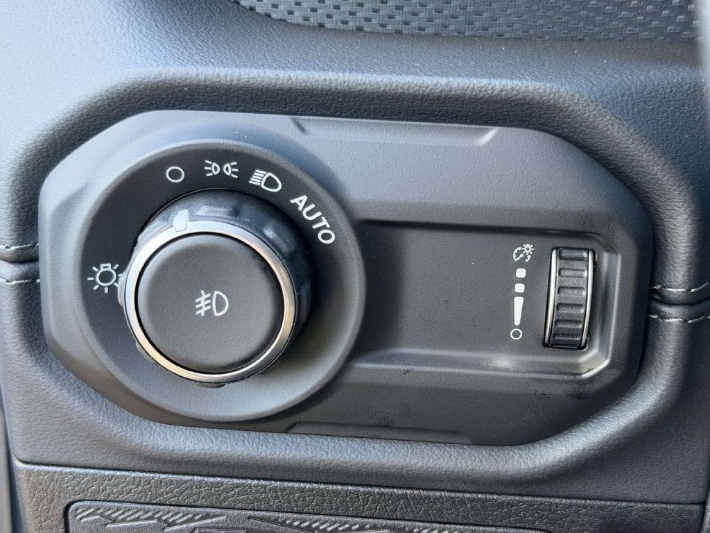 2027 Jeep Wrangler WRANGLER 4-DOOR RUBICON